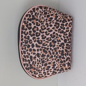 Cosmetic Bag Studio Oh! Leopard Print Half Moon Makeup Bag NWOT